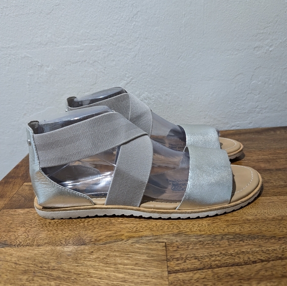 Sorel Ella II Sandal Women's Leather Stretch Silver Ankle Strap NL3202-034 Sz8.5 - Picture 2 of 10